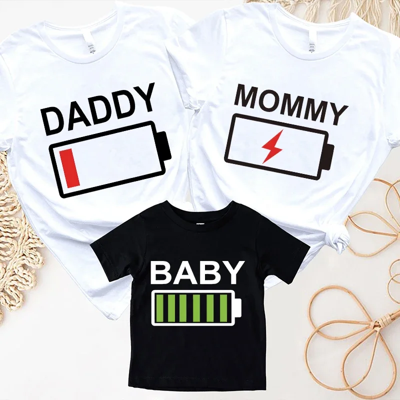 Battery Print T-Shirt Daddy Mo – Plant Parent T Shirt recenzja i cena